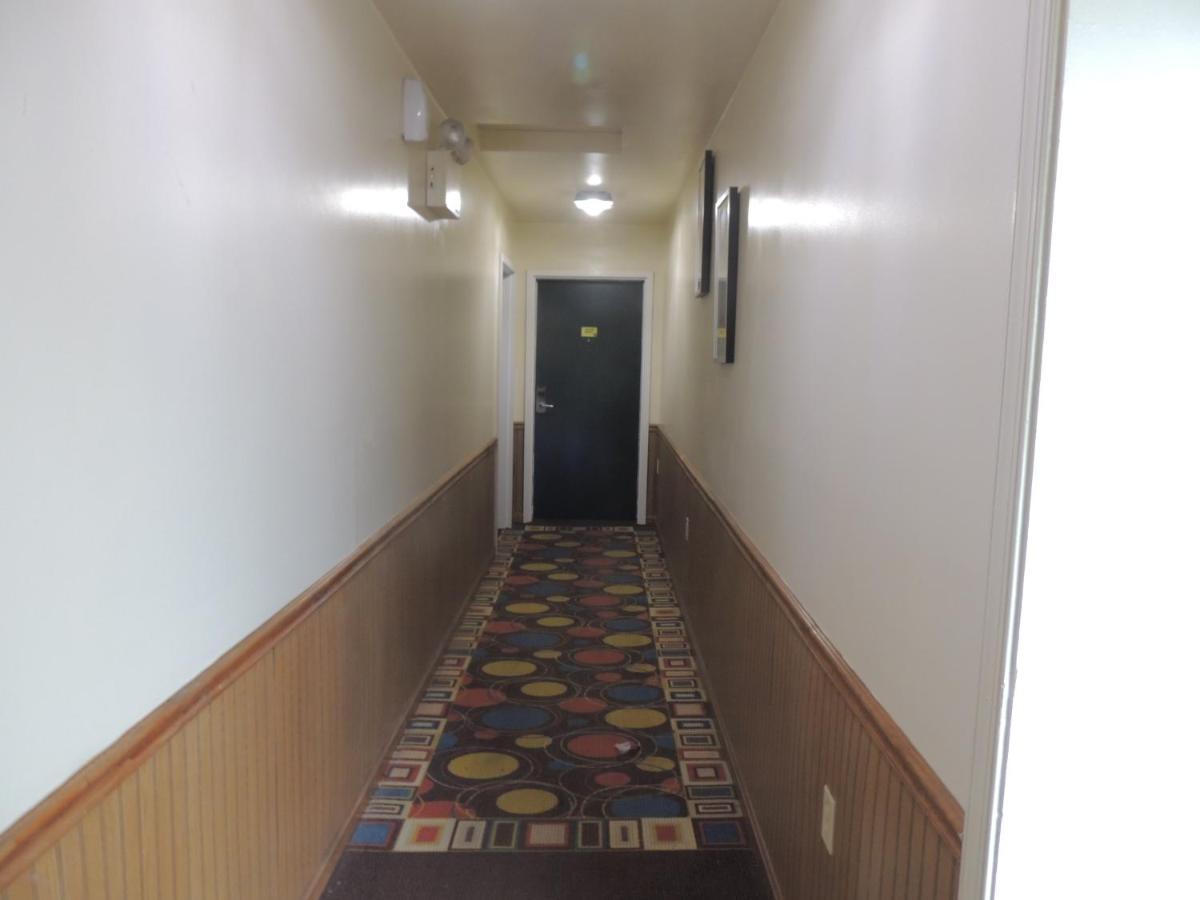 Super 8 By Wyndham Mifflinville Near Bloomsburg Exteriör bild