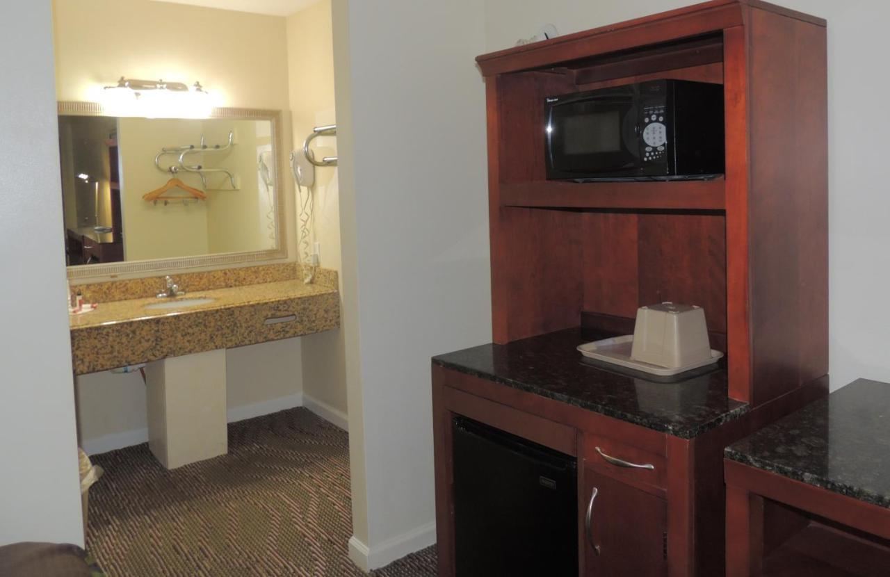 Super 8 By Wyndham Mifflinville Near Bloomsburg Exteriör bild