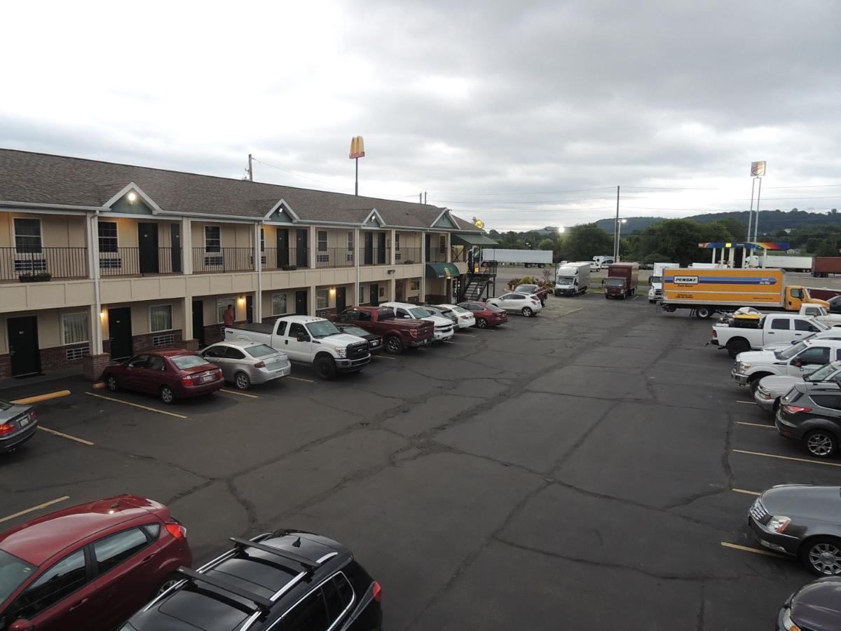 Super 8 By Wyndham Mifflinville Near Bloomsburg Exteriör bild