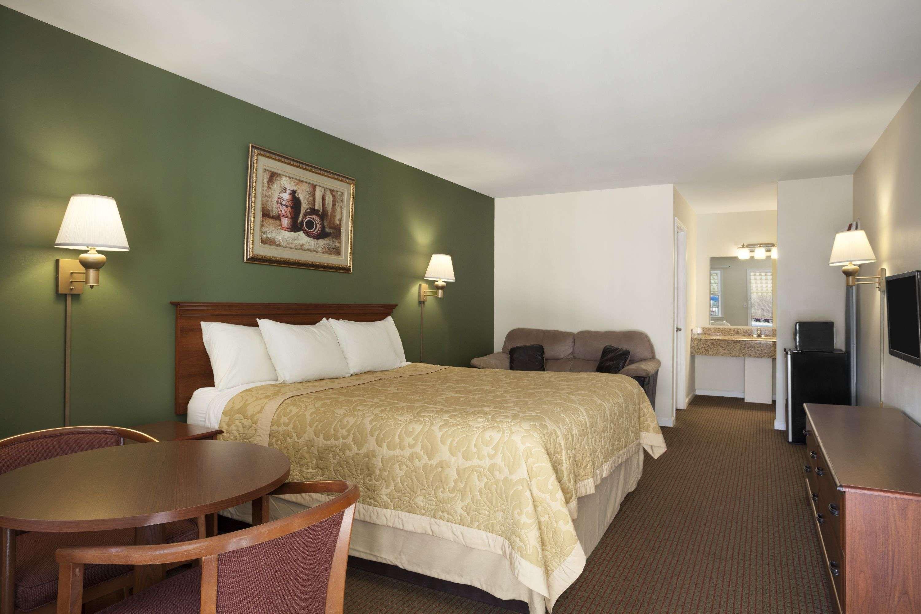 Super 8 By Wyndham Mifflinville Near Bloomsburg Exteriör bild
